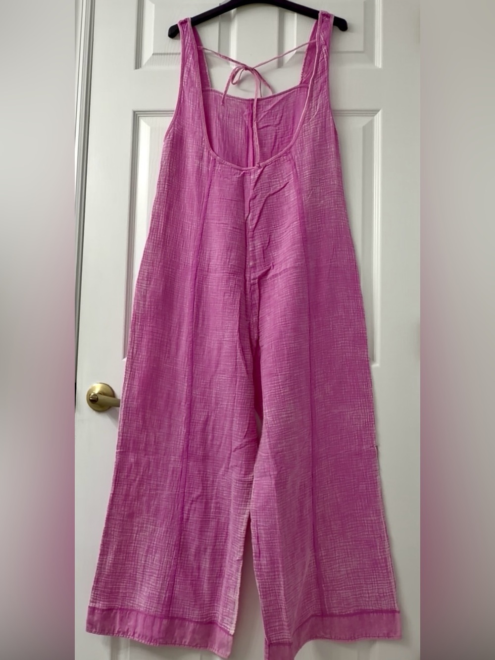Zenana~ Casual Wide-Leg Waffle Knit Overalls Pink M (Brand New
Without Tag) - Picture 5 of 6